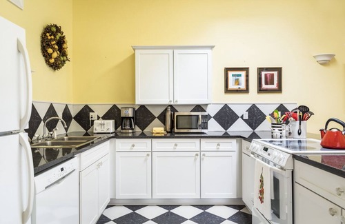 Beulah Apartment | Crystal Calm, Suite 2