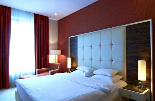 Vracar Hotel | CRYSTAL Hotel Belgrade