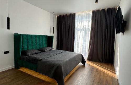 Uzhhorod Apartment | Crystal l