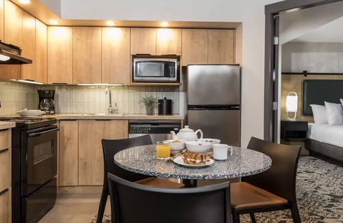 Whistler Village Hotel | Crystal Lodge