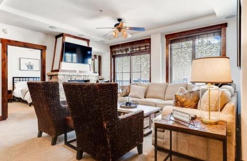 Breckenridge Apartment | Crystal Peak Lodge 3 Bedroom Ski In, Ski Out Slopeside Condo At The Base Of Peak 7