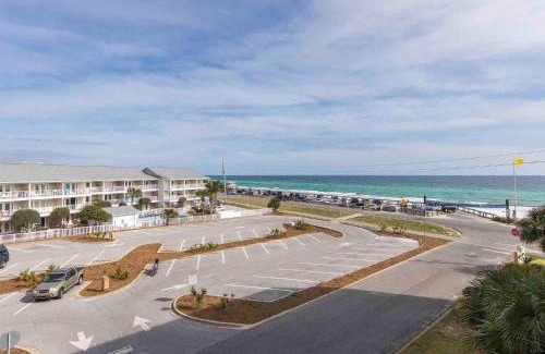 Avalon Beach Estates Apartment | Crystal View #303