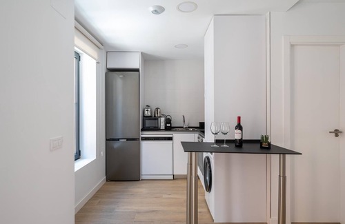 Bellas Vistas Apartment | Cuatro Caminos - 2 Bedrooms