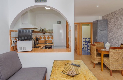 Sitio de Calahonda Apartment | Cubo's Apartamento Doña Lola for Adults/communal swimming pool/free wifi/near beach