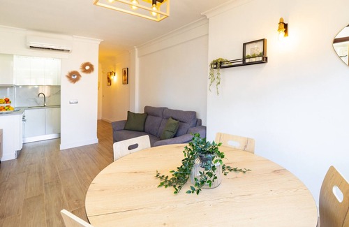 Torremolinos Apartment | Cubo's Apartamento Sol y Arena Playamar/close to beach/air conditioning/free wifi