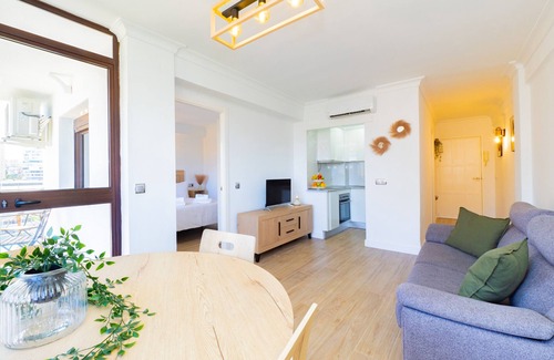 Torremolinos Apartment | Cubo's Apartamento Sol y Arena Playamar/close to beach/air conditioning/free wifi