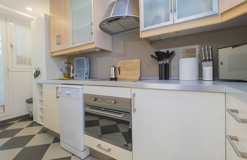 Marbella Apartment | Cubo's Apartamento Bono Beach Marbella/air conditioning/free parking/free wifi/community pool
