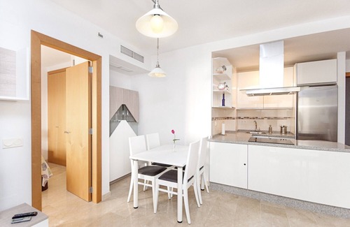 Fuengirola City Centre Apartment | Cubo's Apartamento España 2B Fuengirola/free wifi/beach