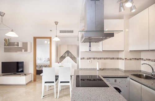 Fuengirola City Centre Apartment | Cubo's Apartamento España 2B Fuengirola/free wifi/beach