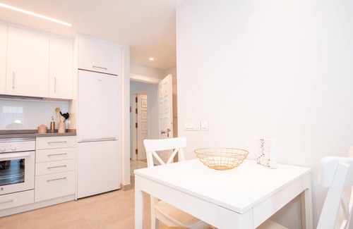 Benalmadena Apartment | Cubo's Apartamento Tivoli B3/free wifi/air conditioning
