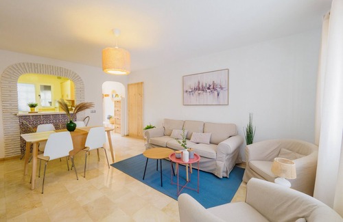 Mijas Apartment | Cubo's Apartment Las Acacias Beach/air conditioning/free wifi/pool