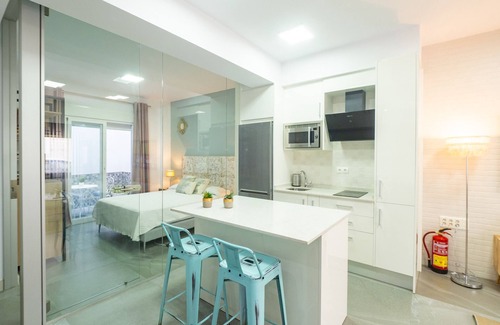Alhaurin el Grande Apartment | Cubo's Boutique Urban Deluxe/free wifi/city center/modern
