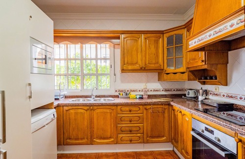 Alhaurin de la Torre Cottage | Cubo's Casa Moncayo del Aguila/free wifi/air conditioning