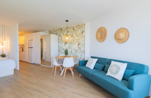 Calahonda Apartment | Cubo's Estudio Algaida Calahonda Beach/beach access/free wifi/air-conditioning