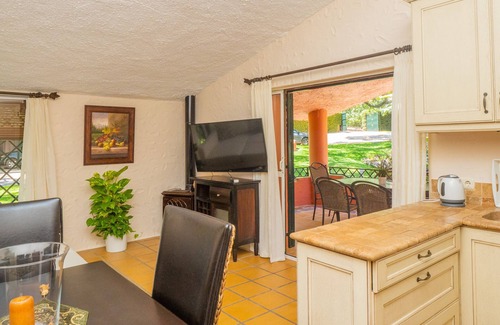 Coin Cottage | Cubo's Finca La Fuente del Pedregal Casa 1 /nature /pool /adventure