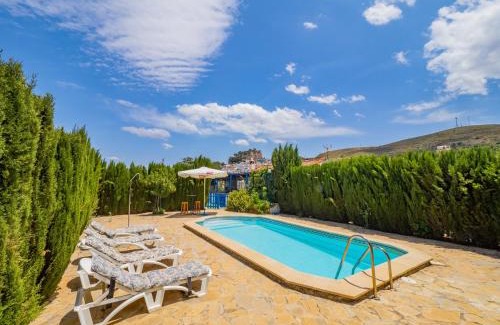 Ardales House | Cubo's La Casa del Abuelo