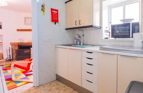 Casarabonela House | Cubo's Linda House /urban /fireplace /free wifi