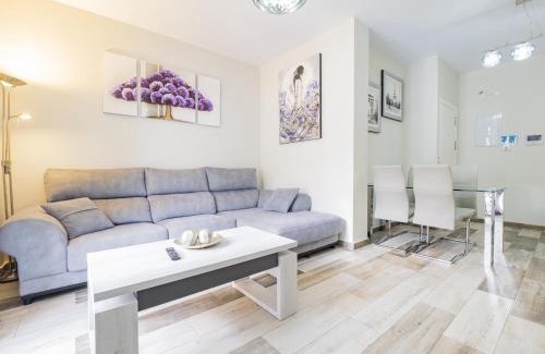 Alhaurin el Grande Apartment | Cubo's Urban Suite Town Centre