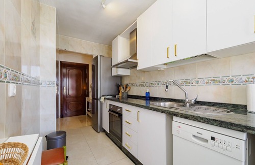 Marbella City Centre Apartment | Cubo’s Marino Marbella Apartment Optional Parking/adults only/near the beach/terrace/free Wi-Fi