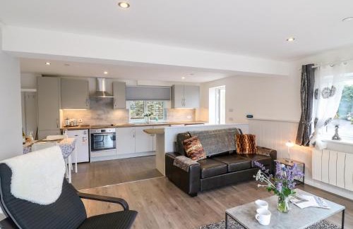 Bridport House | Cuckoo Cottage