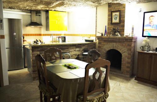 Aldea Blanca House | Cueva Sasha