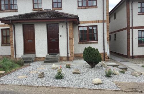 Balloch Apartment | Culloden Apartment Free Parking