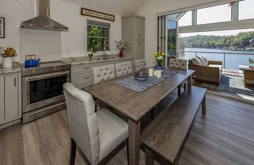 Lake Lure House | Cultivate Calm in a charming lakefront cottage
