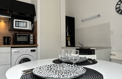 Tours City Centre Apartment | Cultural heart of TOURS, new, quiet and bright