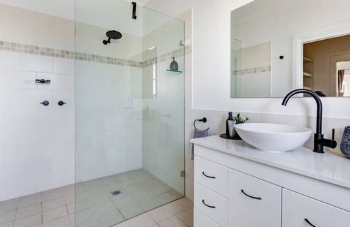 Katoomba House | Cumberland House/Luxury/Gardens/Katoomba 2 mins