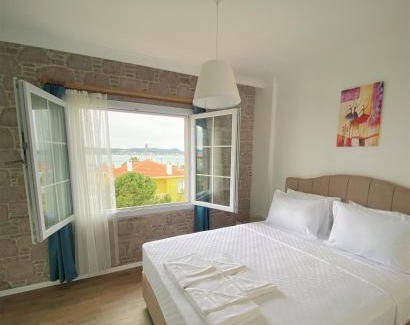 Mithatpasa Hotel | Cunda Kordon Otel