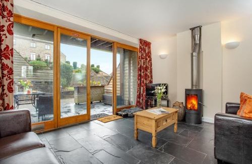 Bugford House | Curlew