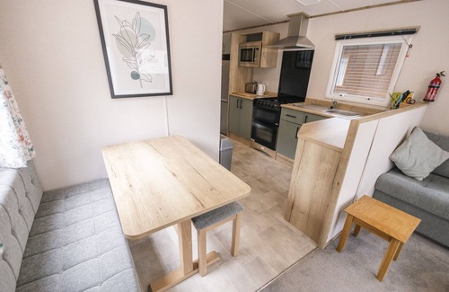 Mudeford Cottage | Curlew is a brand new property situated on the boutique Sandhills Holiday Park in Mudeford