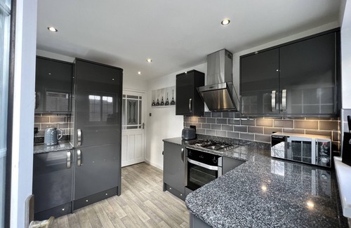 Cleethorpes House | Curzon House Two MyShortLets