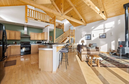 Custer House | Custer Cabin in the Hills