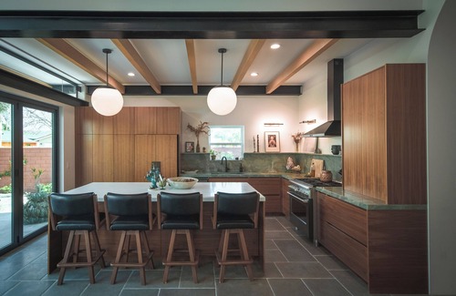 Huntington Beach House | Custom Home+Guest House, Hot Tub & Fire Pit. Bike to the Beach!