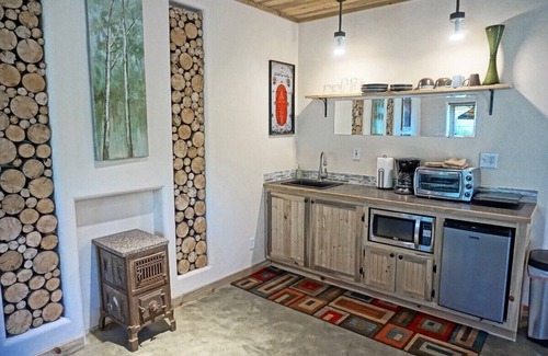 Grand Lake Cabin | Custom Home with 3 Levels & Great Outdoor Space, + Pet Friendly!