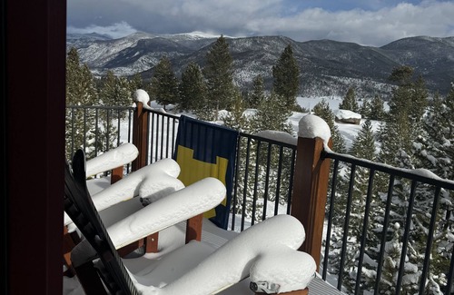 Grand Lake House | Custom log home with incredible views! True Colorado!