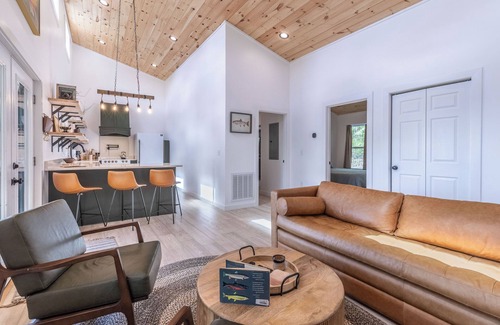 Bryson City Cabin | Customer Appreciation Year! See Discount information in Ad