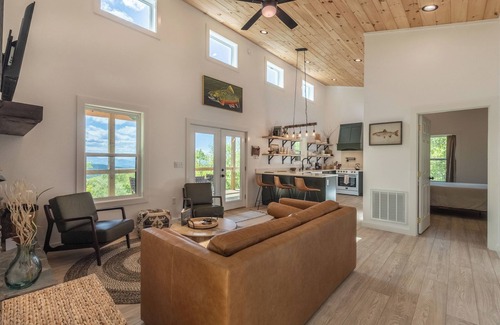 Bryson City Cabin | Customer Appreciation Year! See Discount information in Ad