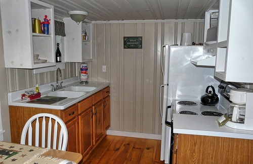 Bryson City Cabin | Customer Appreciation Year! See Discount information in Ad