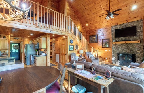Cherokee Cabin | Customer Appreciation Year! See Discount information in Ad