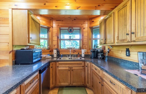 Cherokee Cabin | Customer Appreciation Year! See Discount information in Ad