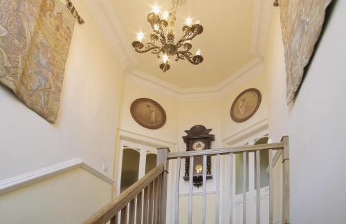Westleigh House | Cutcliffe Chambers - Hppr