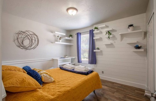 Ogden Apartment | Cute 4 BD Upstairs Apt | Extended Stays