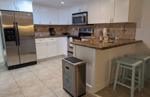 Key Largo Village House | Cute and Cozy Cottage on a Corner Lot - Close to Dock and Beach!