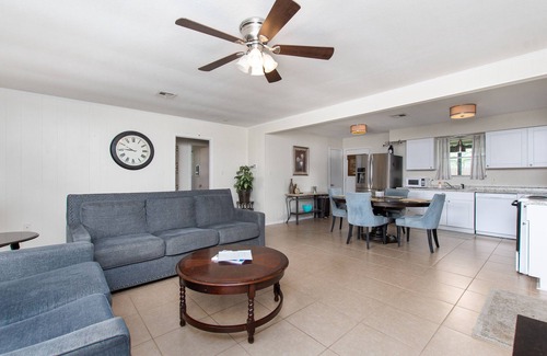 Belton House | Cute and cozy! Minutes from Lake Belton *Military Friendly*