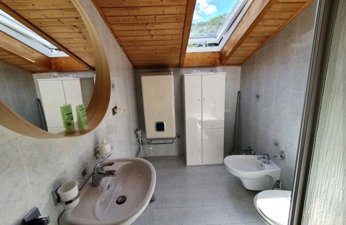 Bolzano Apartment | Cute apartment on cycle path, free parking