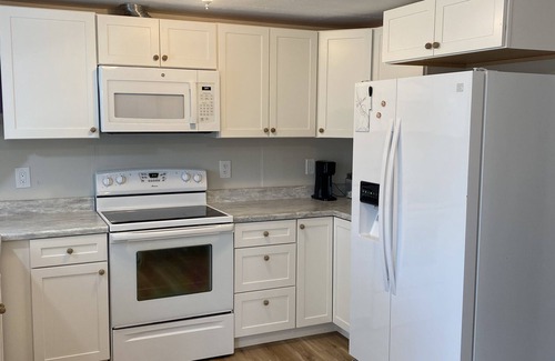 South Venice House | Cute Beach Bungalow 10 minutes from the Beach!