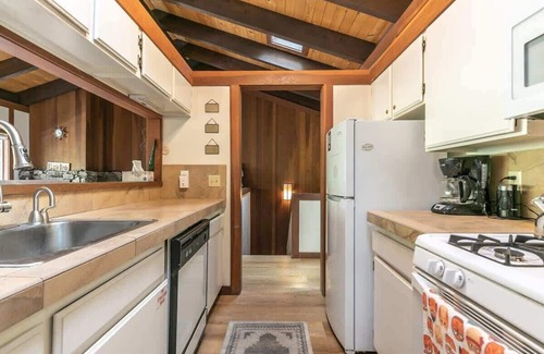 Dollar Point Cabin | Cute Cabin at Chinquapin | 91
