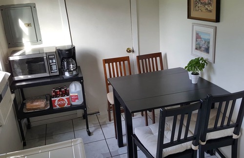 Eagle Rock Apartment | Cute Carriage House with View of Highland Park Valley